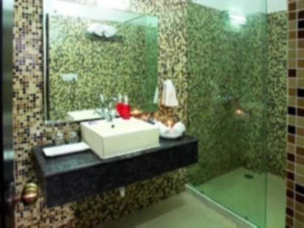 Rishikesh Inn By One Hotels Rishīkesh 外观 照片